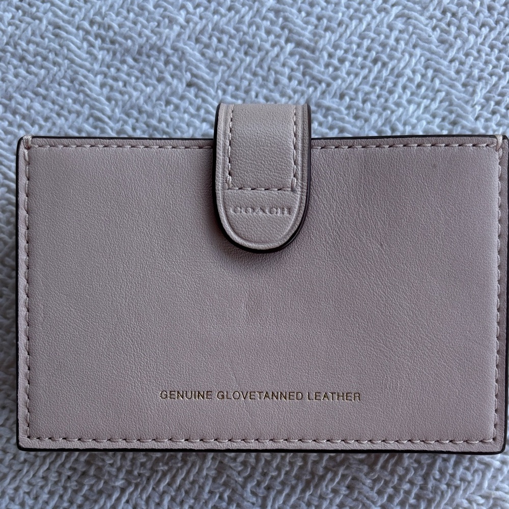 Coach Glovetanned Leather Card Holder in Soft Pink